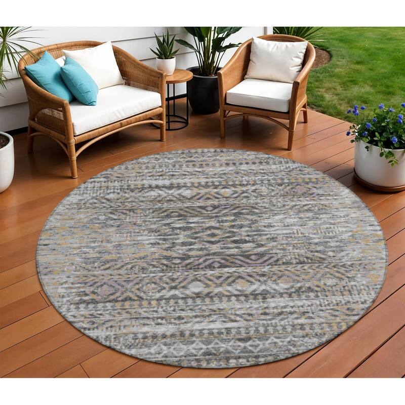 HomeRoots Moroccan Transitional Rectangle Outdoor Rug - 8' Round