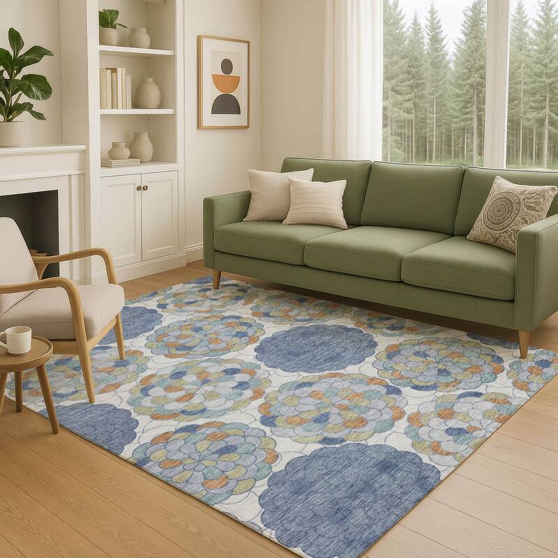 Machine Washable Indoor/ Outdoor Mosaic Cluster Chantille Rug