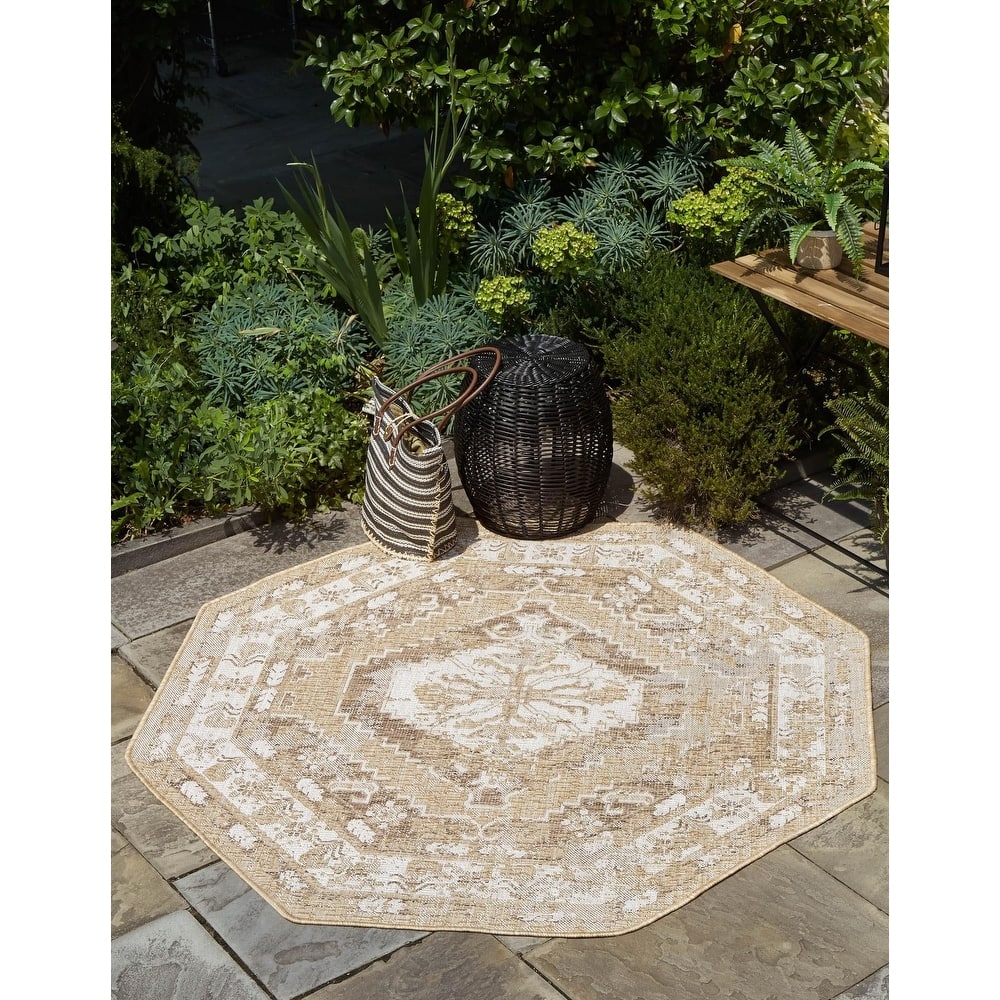 Outdoor Nirie Collection Area Rug