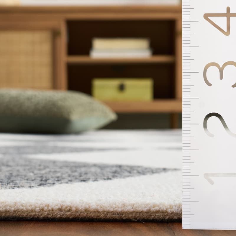 SAFAVIEH Handmade Ebony Krsta Contemporary Wool Rug