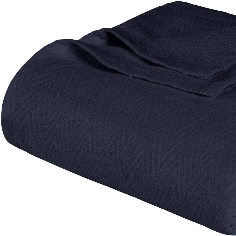 HomeRoots Queen Navy Blue Cotton Woven Chevron Blanket