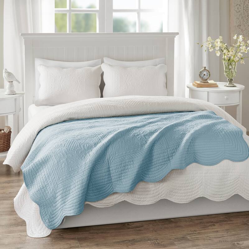 Madison Park Tuscany Oversized Quilted Throw with Scalloped Edges - Blue