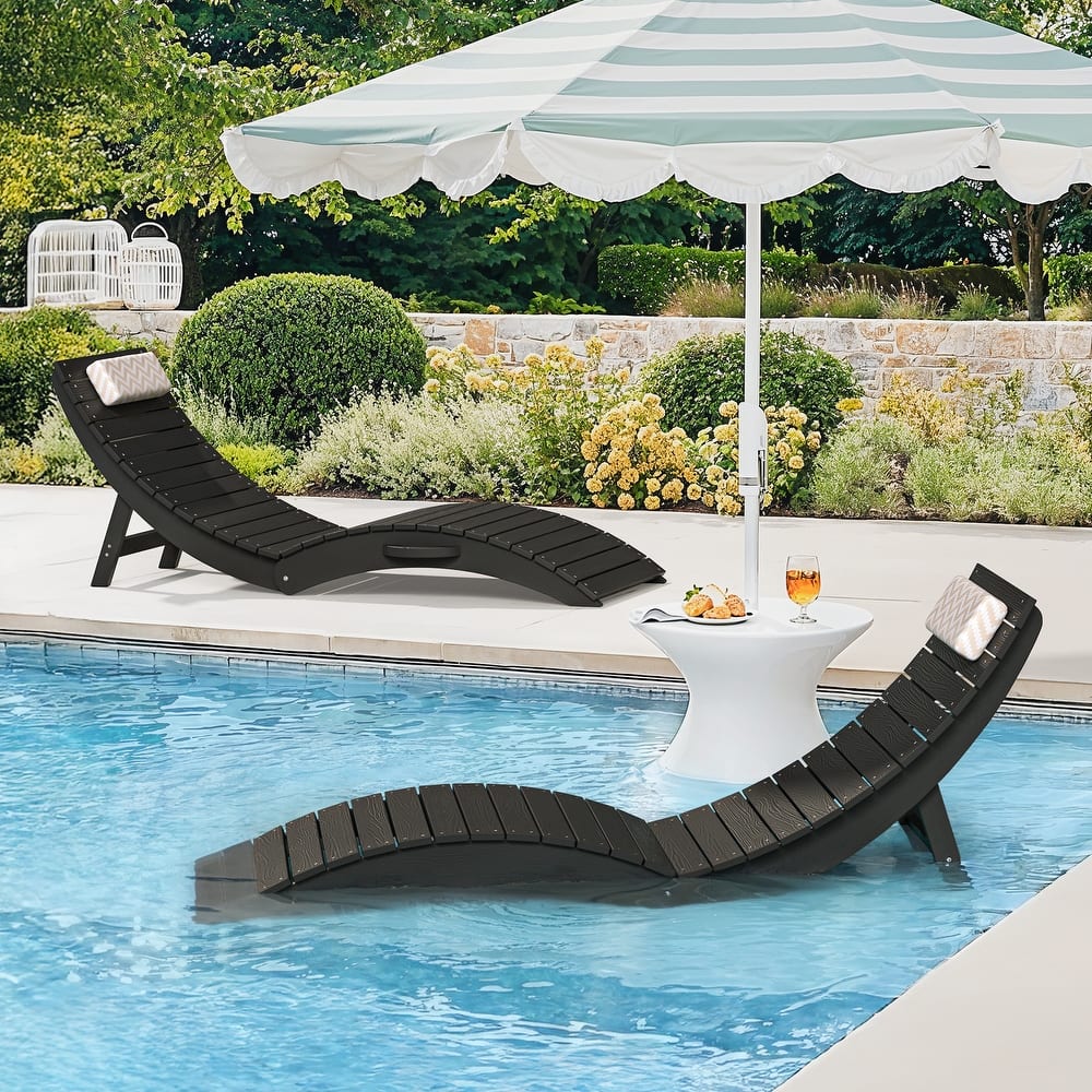 2-Piece Folding HDPS Plastic Outdoor Pool Chaise Lounges with Headrest Cushion