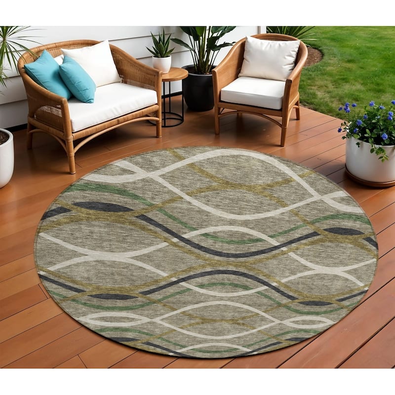 HomeRoots Abstract Transitional Rectangle Outdoor Rug - 8' Round