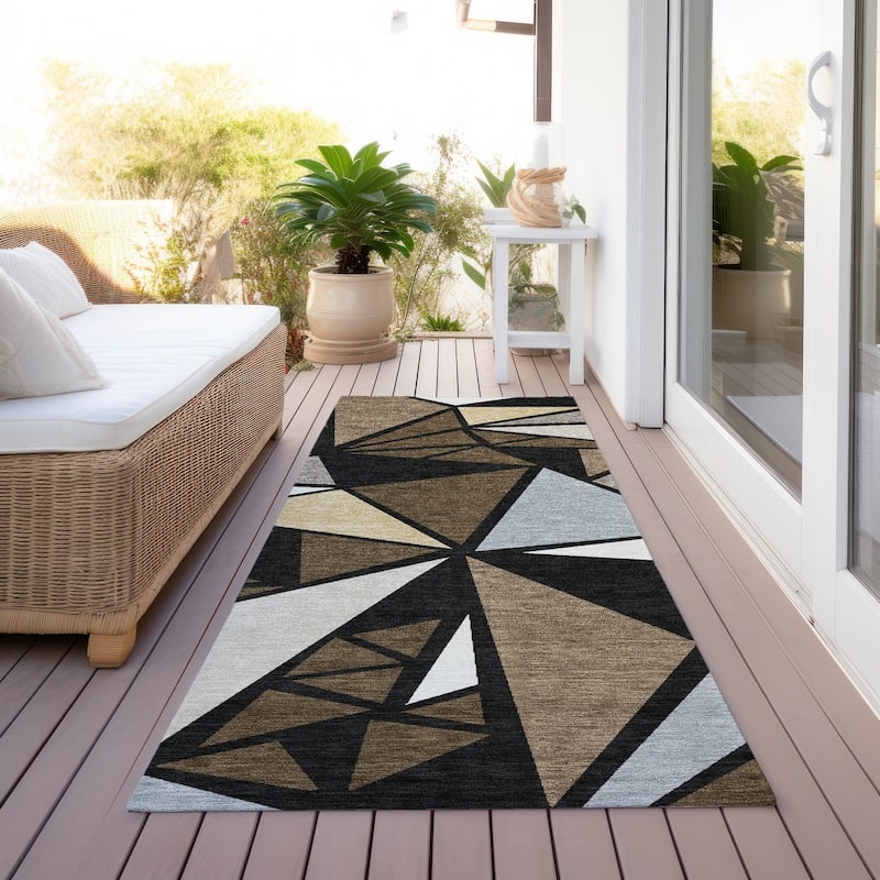 Machine Washable Indoor/ Outdoor Abstract Mosaic Chantille Rug