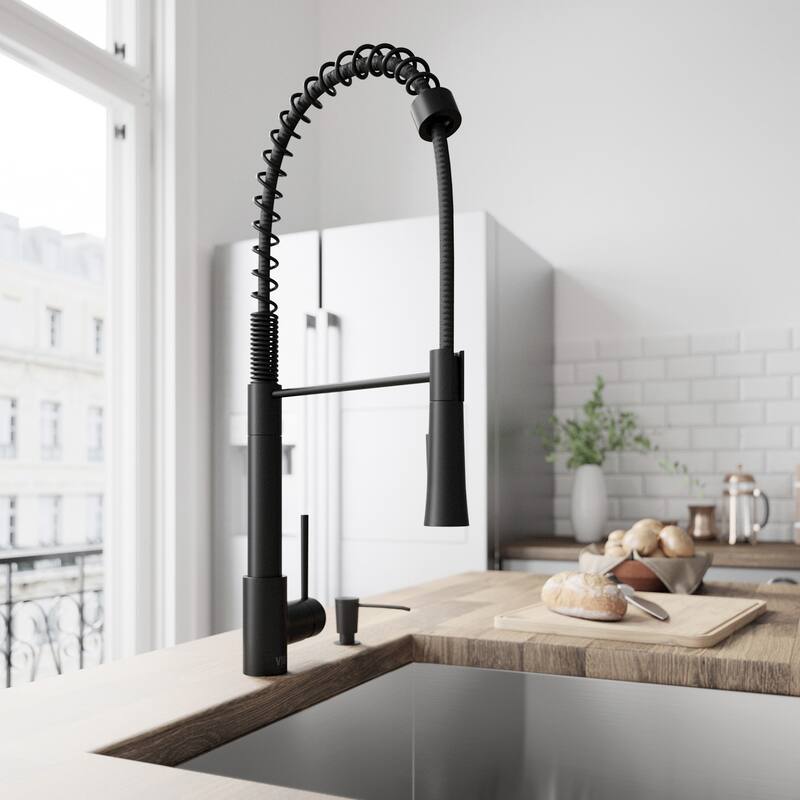 VIGO Laurelton 22" H Single Handle Pull-Down Sprayer Kitchen Faucet