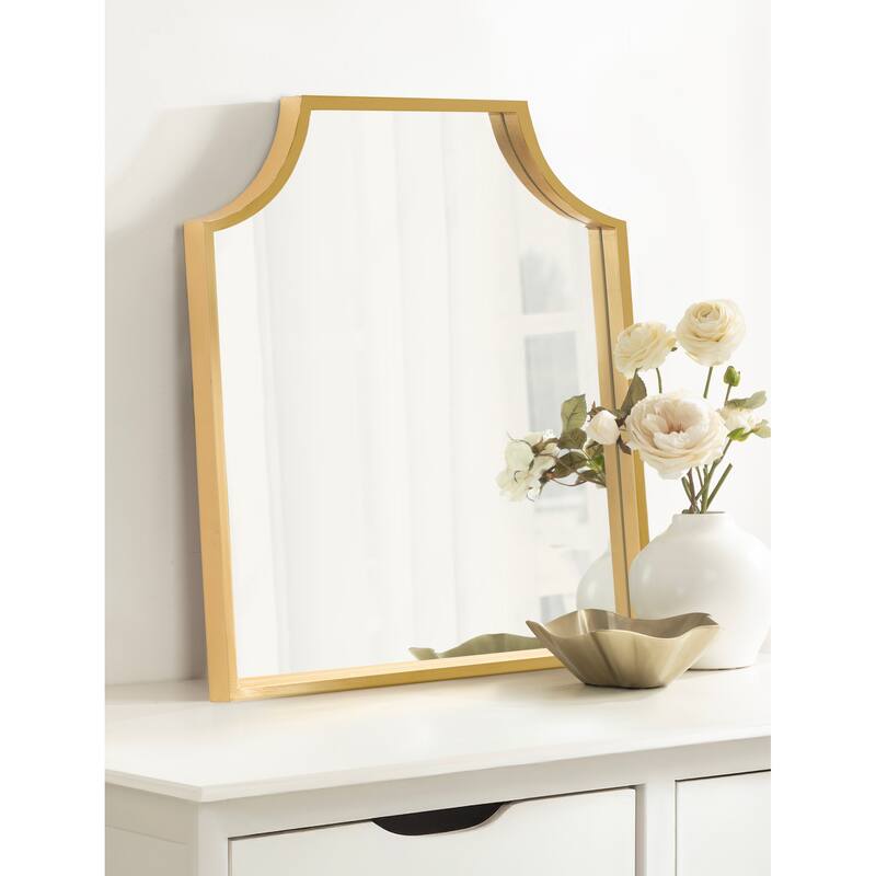 Kate and Laurel Travis Scalloped Arch Framed Wall Mirror