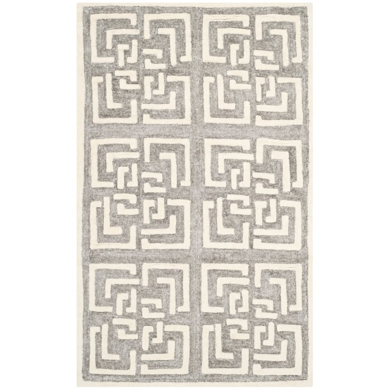 SAFAVIEH Handmade Precious Grga Modern Polyester Rug