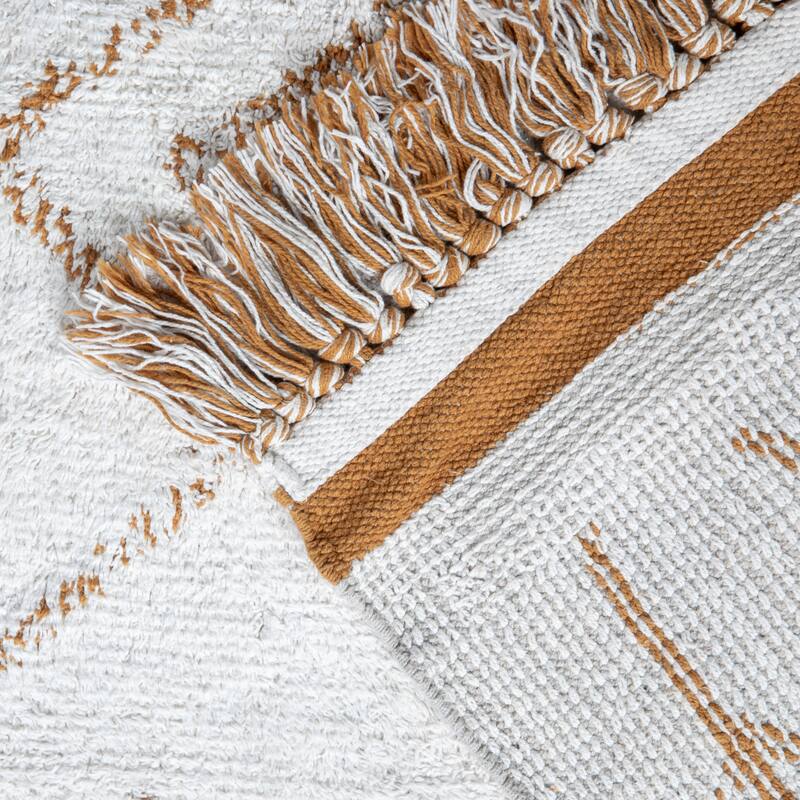 Natural and Mustard Cotton Tufted Rug with Fringe - 4' x 6'