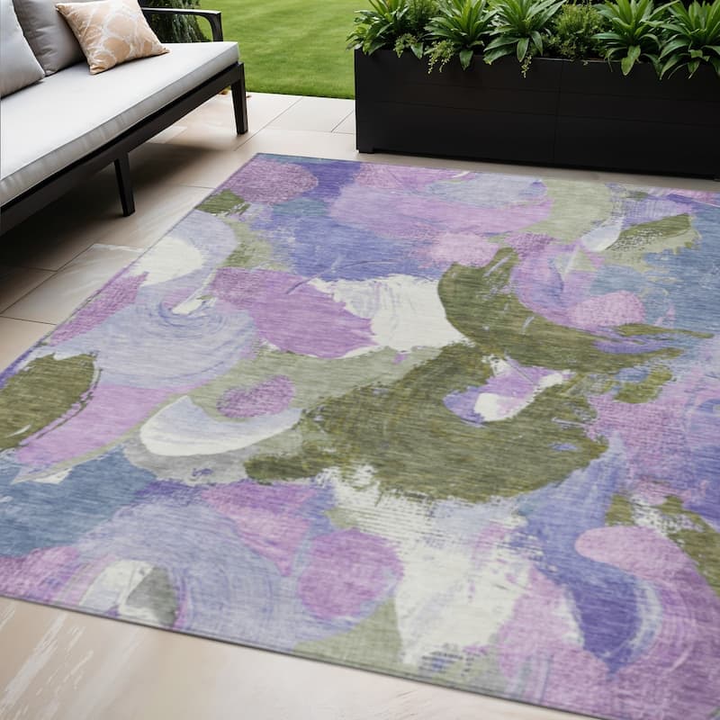 HomeRoots Abstract Transitional Rectangle Outdoor Rug - 5' X 8'