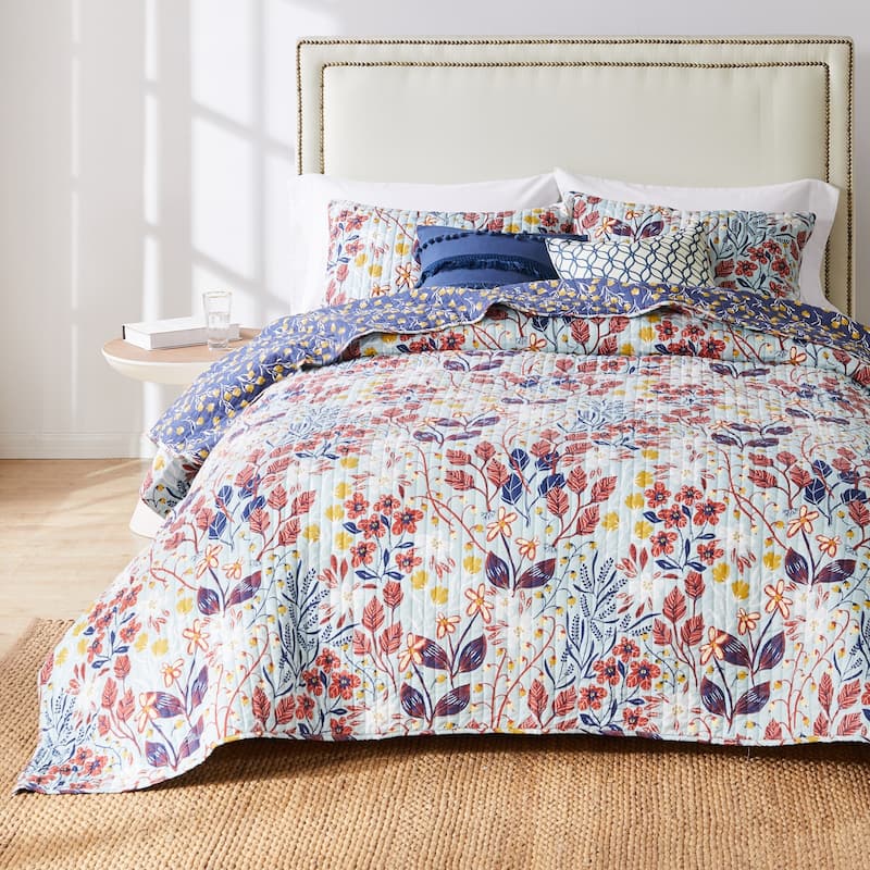 Barefoot Bungalow Perry Reversible Quilt Set