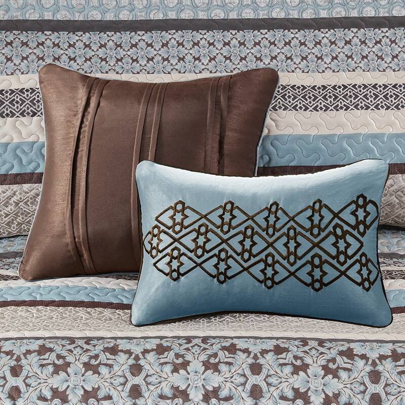 GDF Studio - Princeton 5-Piece Reversible Jacquard Quilt Set with Decorative Pillows