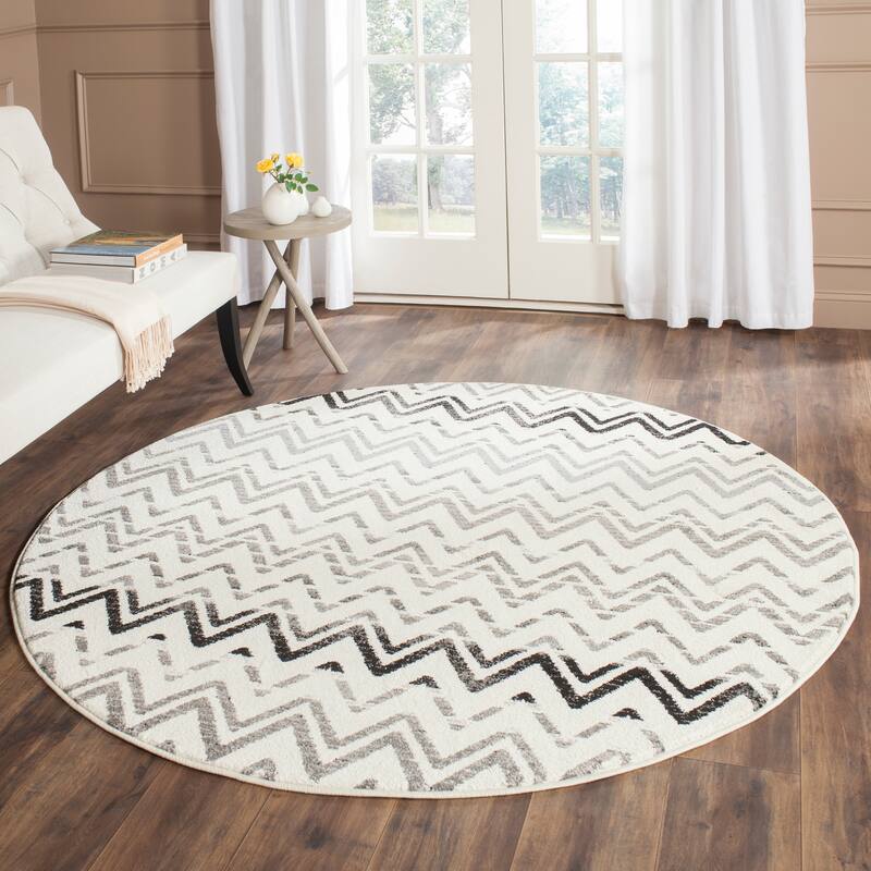 SAFAVIEH Evoke Liuba Distressed Vintage Boho Rug - 6' Round - Cream/Dark Grey