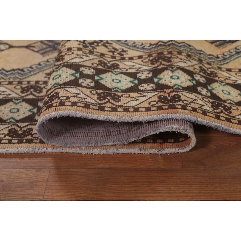 Geometric Bakhtiari Persian Vintage Rug Hand-Knotted Wool Carpet - 6'10"x 9'5"