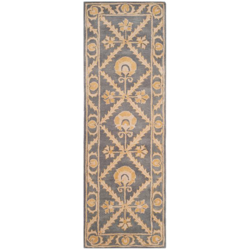 SAFAVIEH Handmade Bella Berit Modern Floral Wool Rug