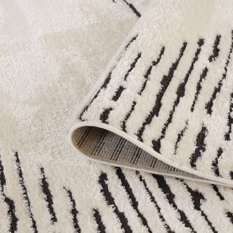 Mulan White Moroccan Power-Loom Area Rug 2' x 3'