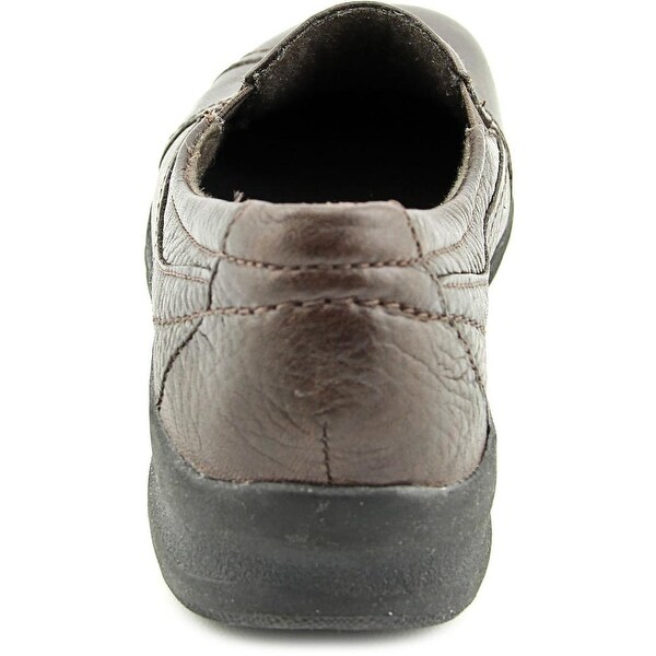 clarks in motion kick