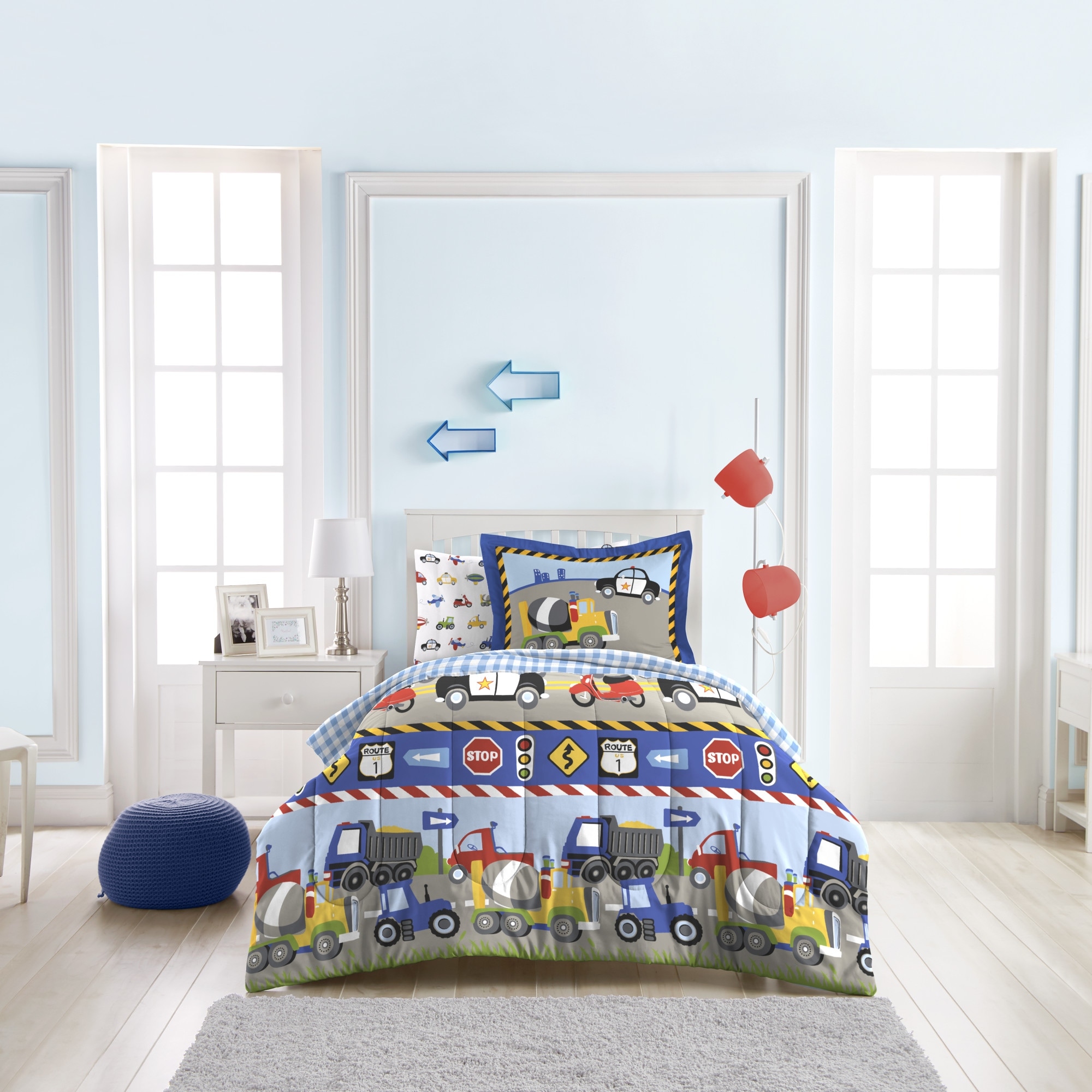 Dream Factory Trucks and Tractors Twin-size 5-piece Bed in a Bag with Sheet Set