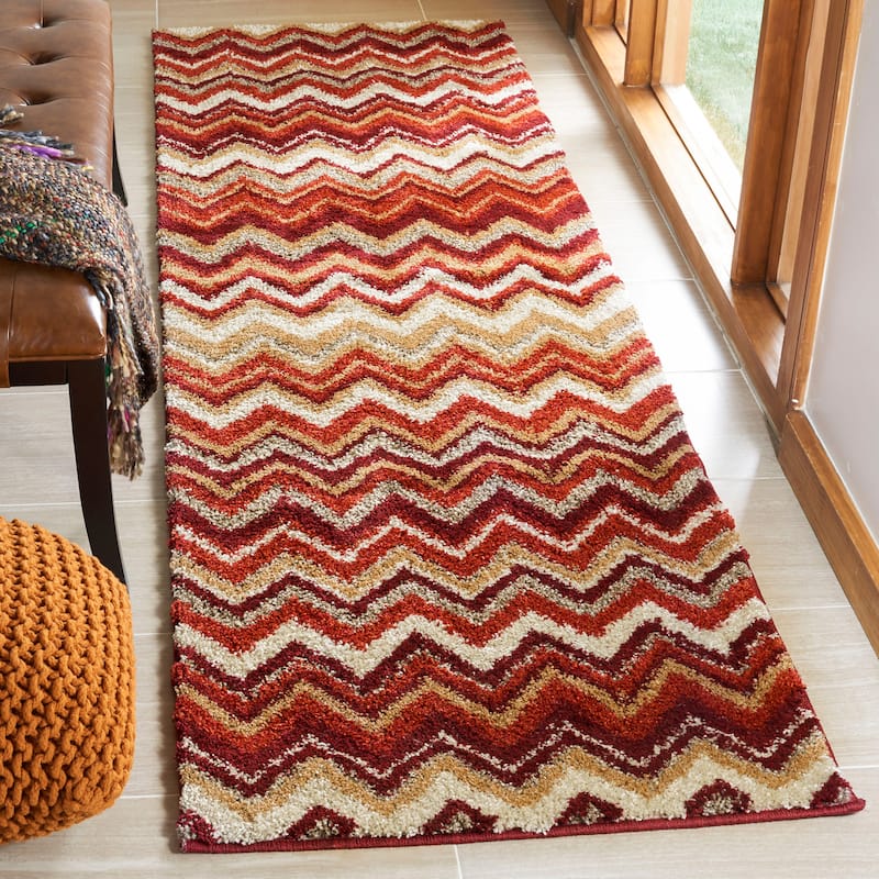 SAFAVIEH Tahoe Gular Cabin & Lodge Rug - 2'6" x 8' Runner - Beige/Terracotta