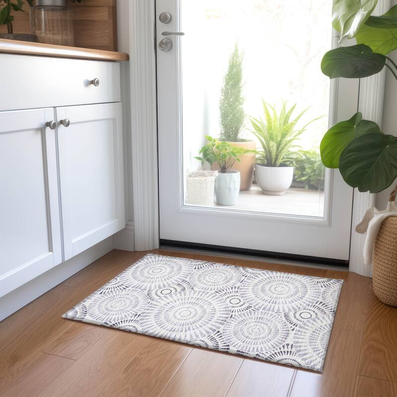 Machine Washable Indoor/ Outdoor Chantille Modern Burst Rug