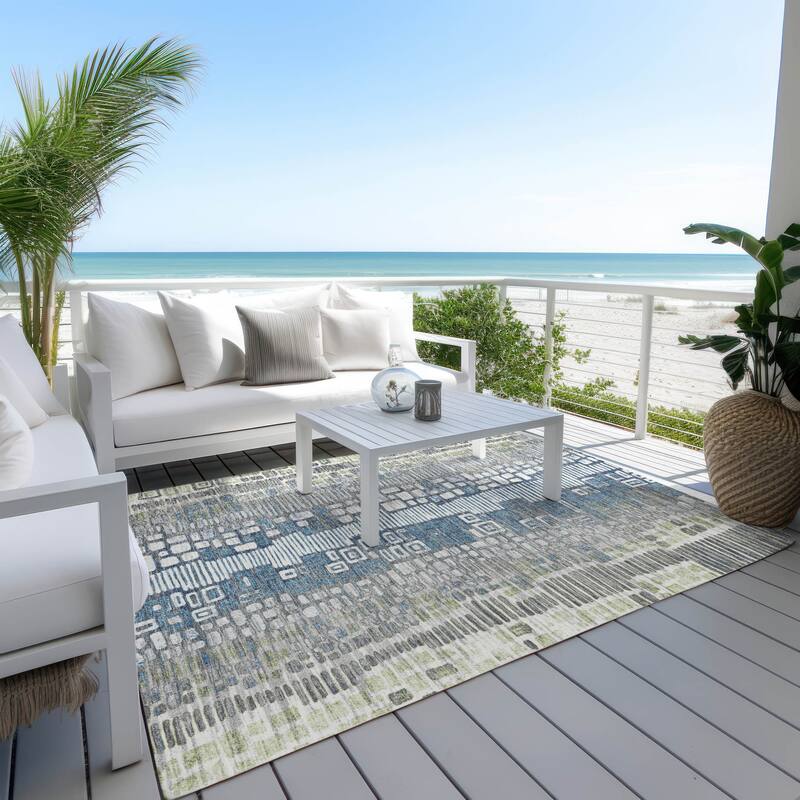 Machine Washable Indoor/ Outdoor Geo Mosaic Chantille Rug