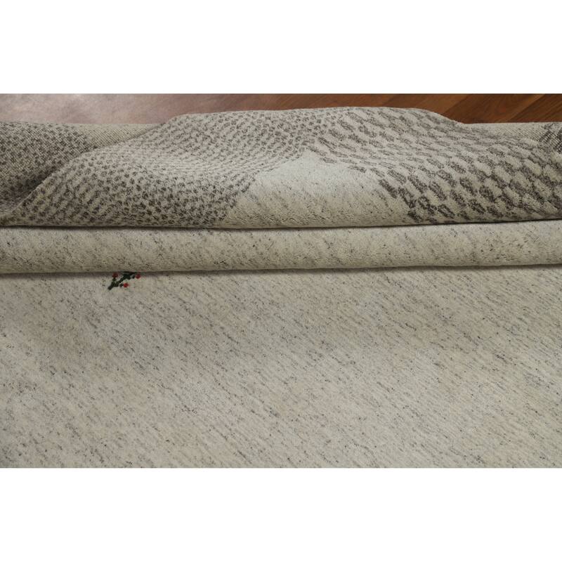 Hand Knotted Oriental 100% Wool Carpet Tribal Tribal Beige & Ivories Gabbeh Area Rug - 7' 9'' X 5' 6''