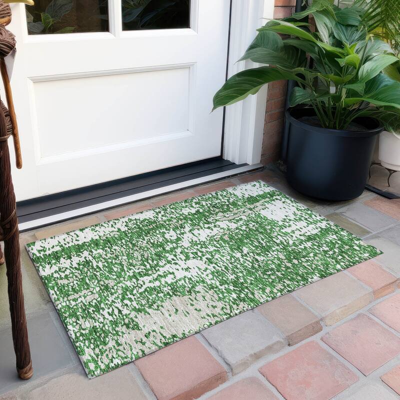 Machine Washable Indoor/ Outdoor Modern Abstract Chantille Rug - Emerald - 1'8" x 2'6"