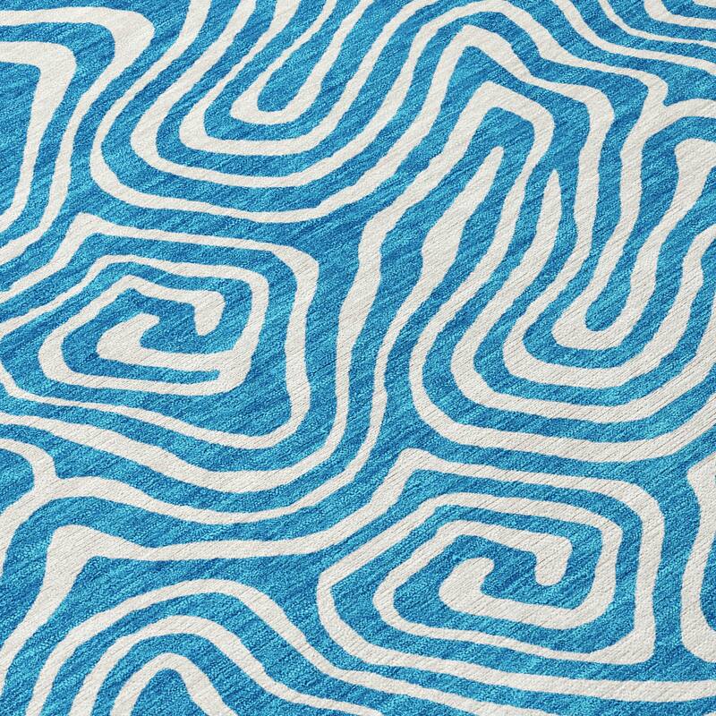 Machine Washable Indoor/ Outdoor Modern Trance Chantille Rug