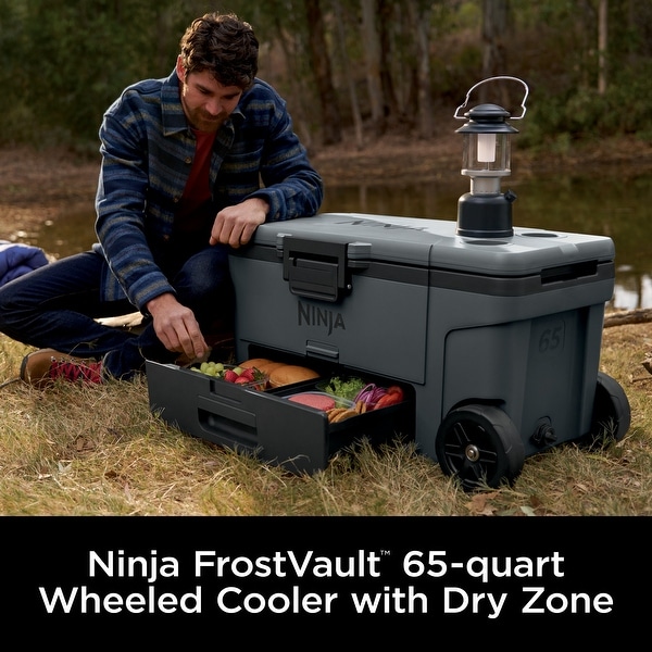 64 ブルースリー Ninja FrostVault 65-qt. Wheeled Cooler with Cold Dry Zone - Bed