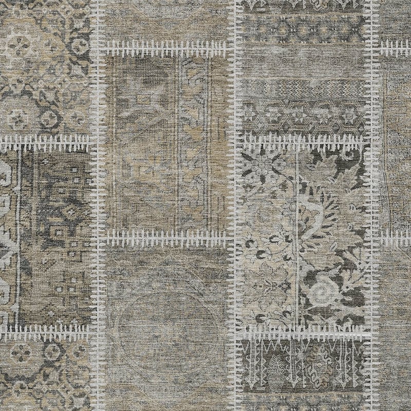 HomeRoots Patchwork Transitional Rectangle Outdoor Rug