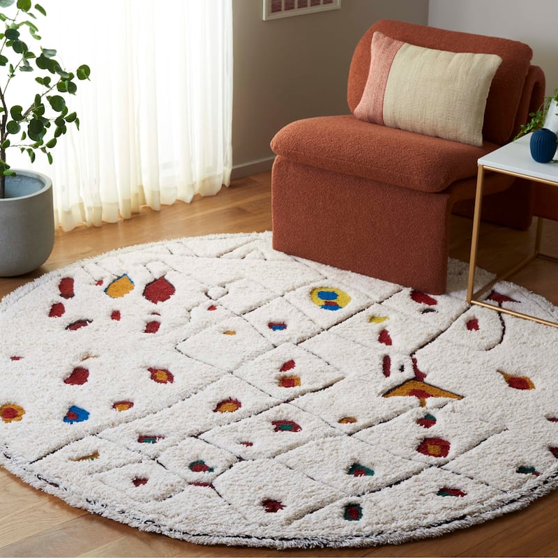 SAFAVIEH Handmade Casablanca Roslinde Shag Boho Wool 1-inch Rug - 6' Round - Ivory/Red