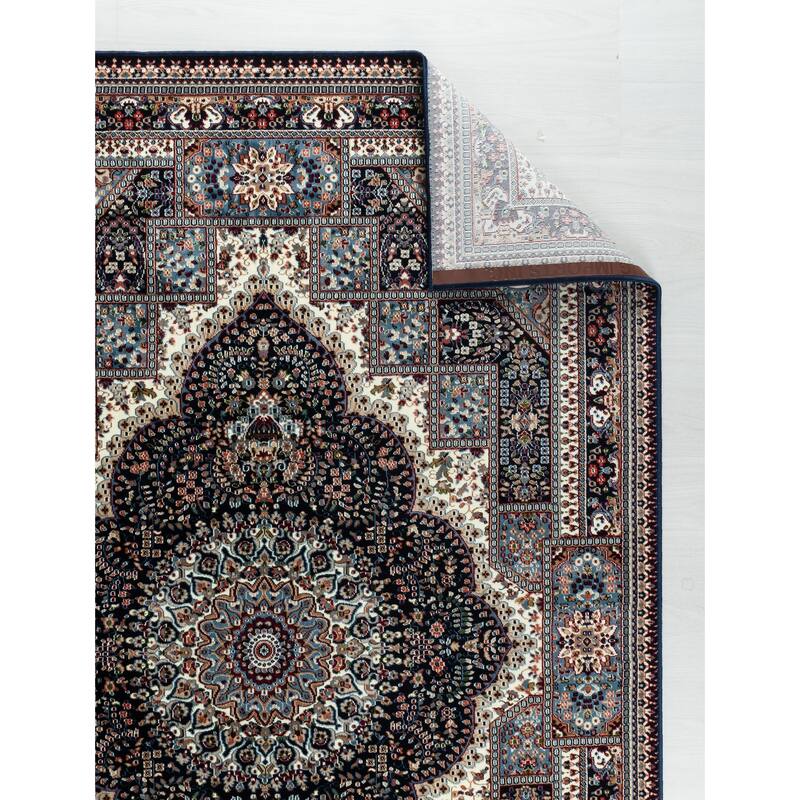 Prime Collection Blue/Cream Traditional Area Rug