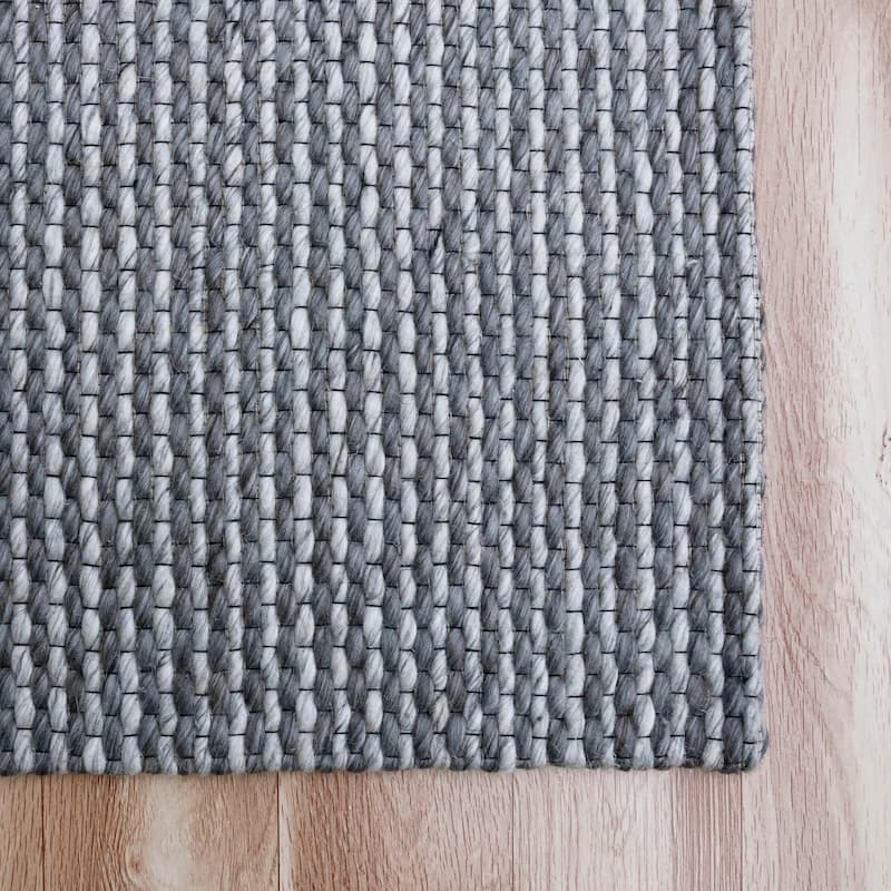 Sevita Gray/Silver Transitional Striped Wool Indoor Area Rug, 5' x 7'9"