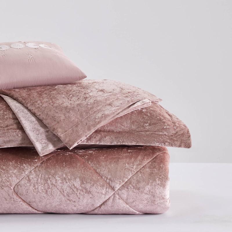 Intelligent Design Isabel Velvet Comforter Set