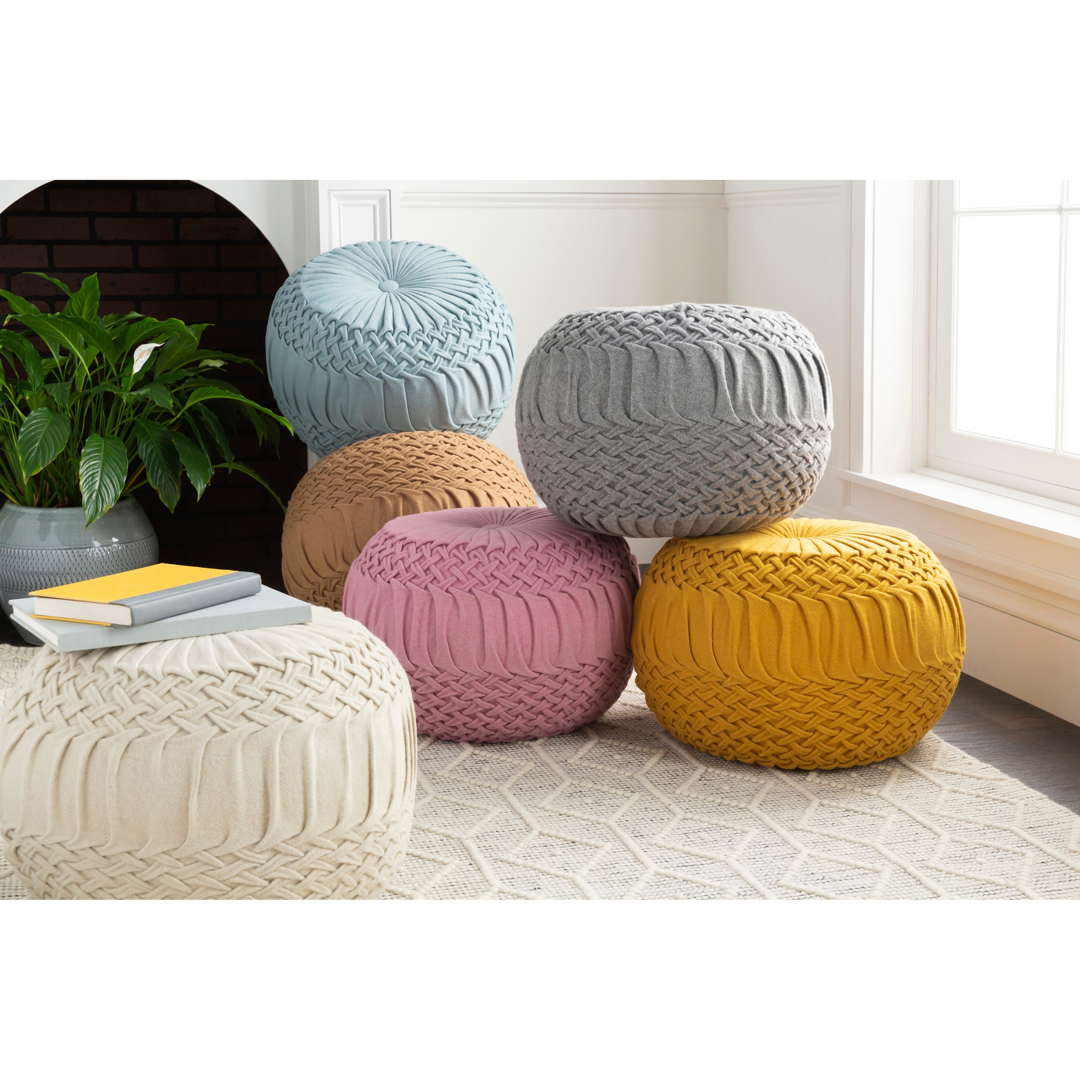 Solid Color Amy 18" Round Wool/Nylon Pouf