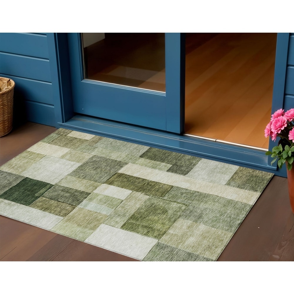 HomeRoots Geometric Transitional Rectangle Outdoor Rug