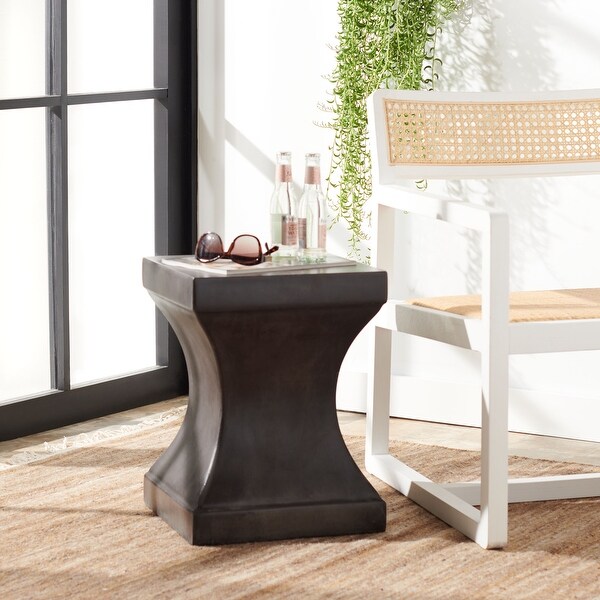 SAFAVIEH Outdoor Curby Concrete Indoor Outdoor Accent Table 13.7