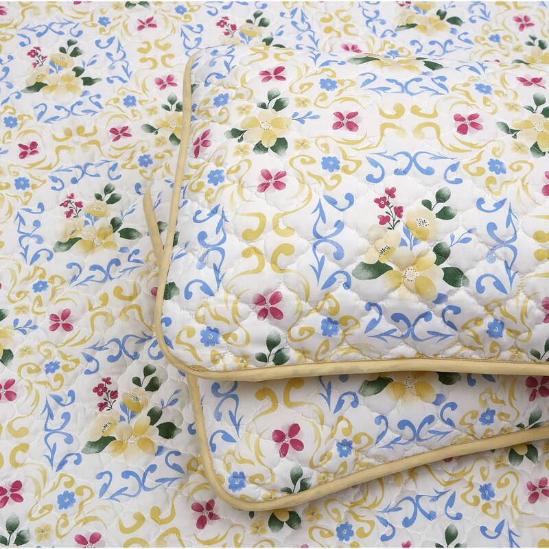 Nanshing 7 Piece Hera Chic Floral Quilt Set