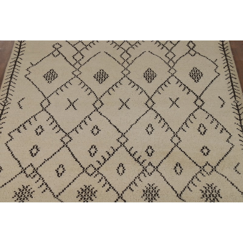 Trellis Moroccan Indian Area Rug Hand-Knotted Wool Carpet - 5'5" x 7'9"