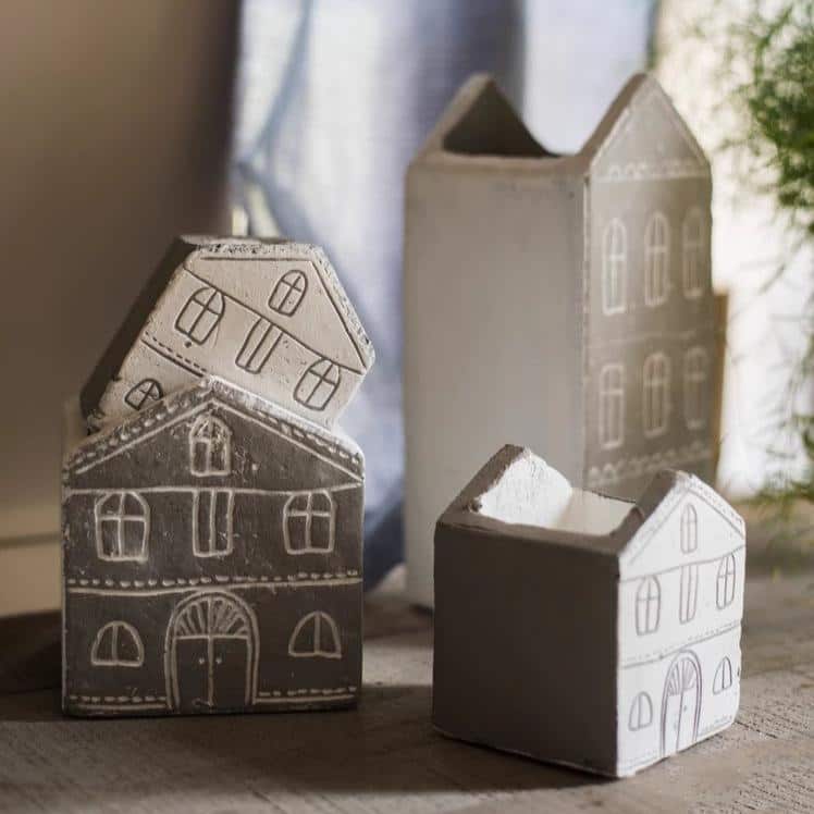 RusticReach TinyHome Clay Planters
