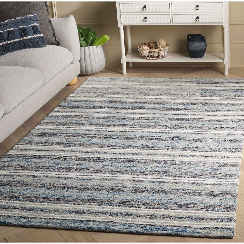 SAFAVIEH Handmade Ebony Luise Wool Rug