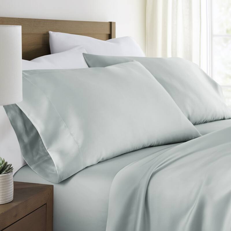 Becky Cameron Soft 100% Rayon from Bamboo 2-Piece Pillowcase Set - Standard/Queen - Light Blue