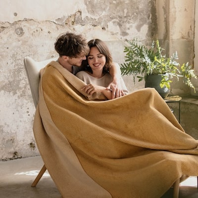 IBENA Two Toned Stripe 'Austin' Throw Blanket
