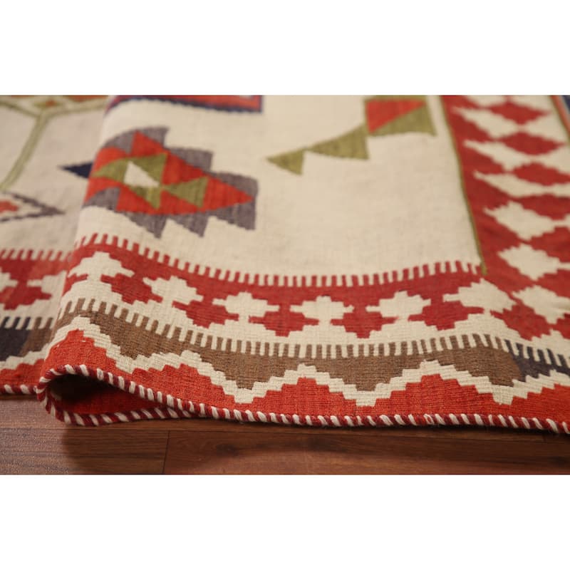 Vegetable Dye Kilim Qashqai Persian Vintage Flatweave Wool Carpet - 4'5" x 8'2"