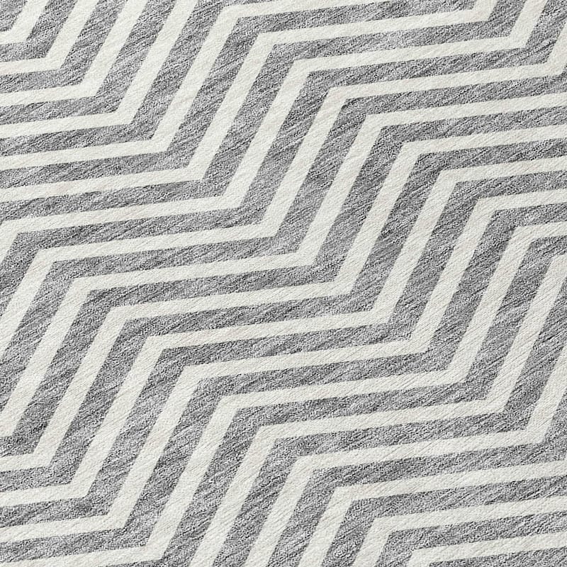 Machine Washable Indoor/ Outdoor Chantille Chevron Stripe Rug