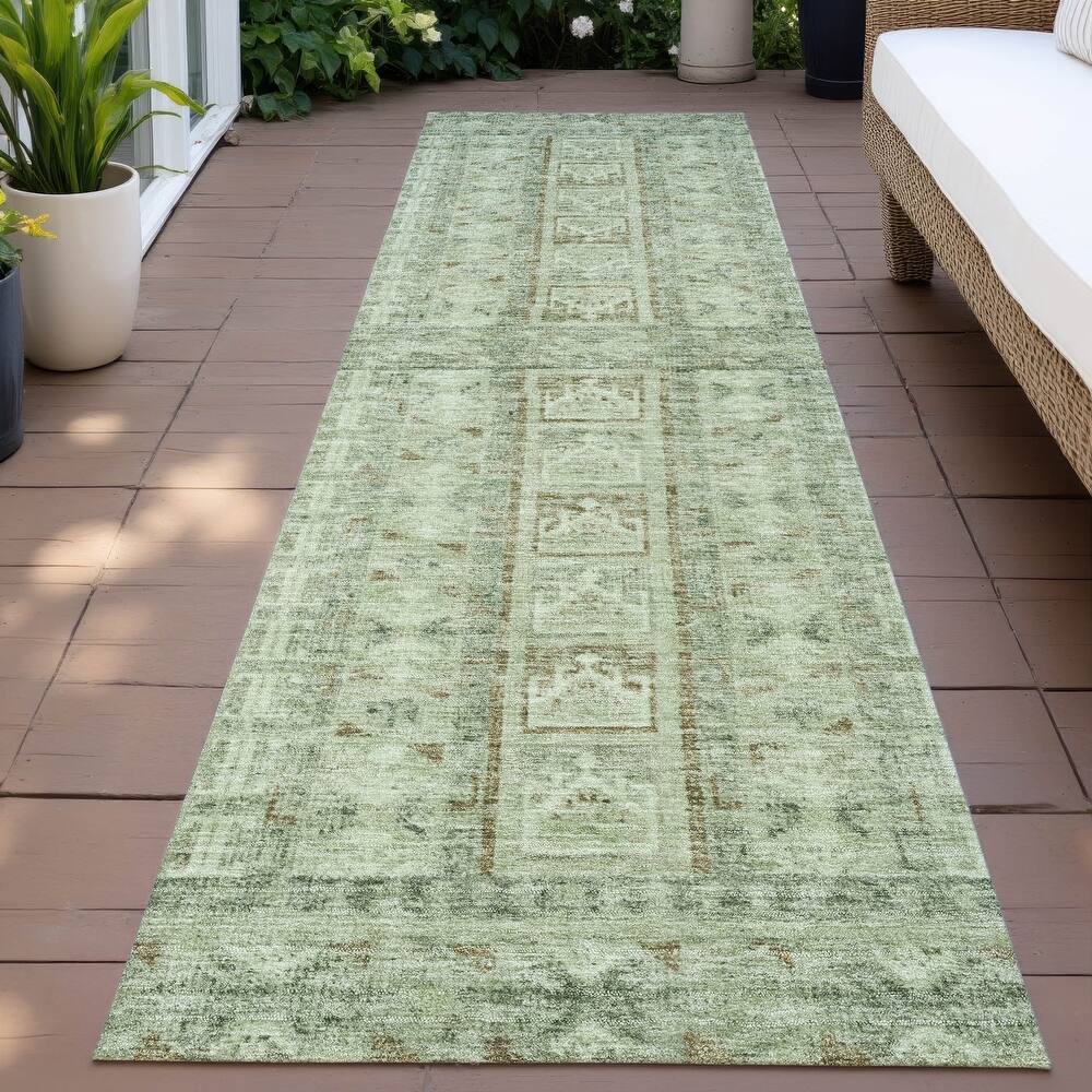 Machine Washable Indoor/Outdoor Global Traditional Chantille Rug