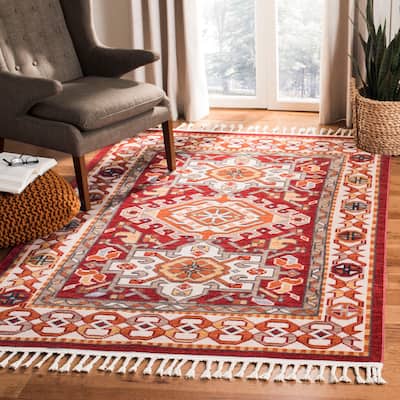 SAFAVIEH Farmhouse Nelleke Boho Tribal Polyester Rug