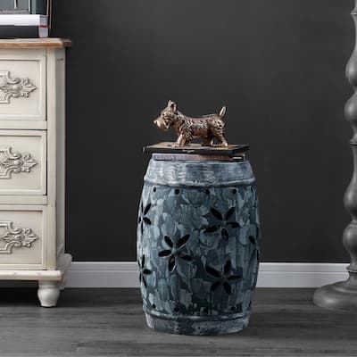 SAFAVIEH Delphia Floral Concrete Indoor/Outdoor Antique Grey Garden Stool