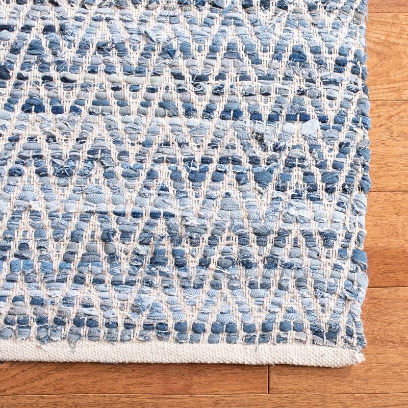 SAFAVIEH Handmade Montauk Konca Casual Geometric Cotton Rug