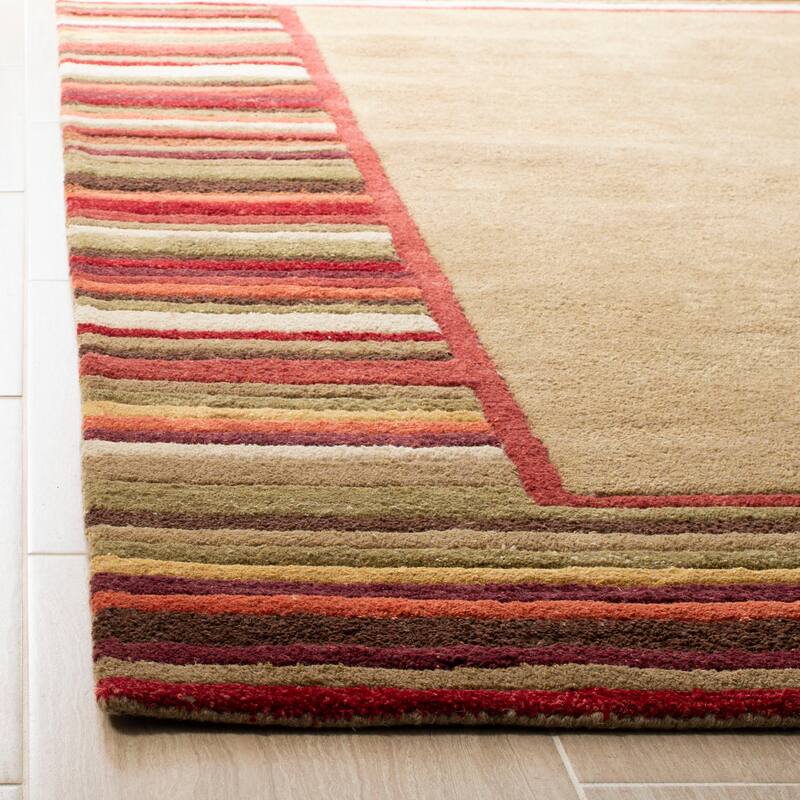 Martha Stewart by SAFAVIEH Striped Border Wool Rug